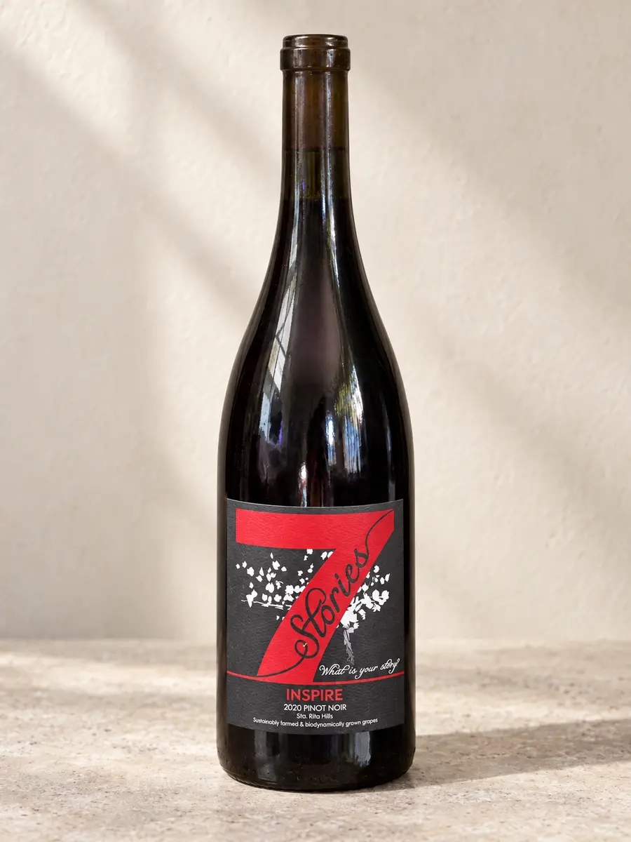Inspire bottle, studio visualization