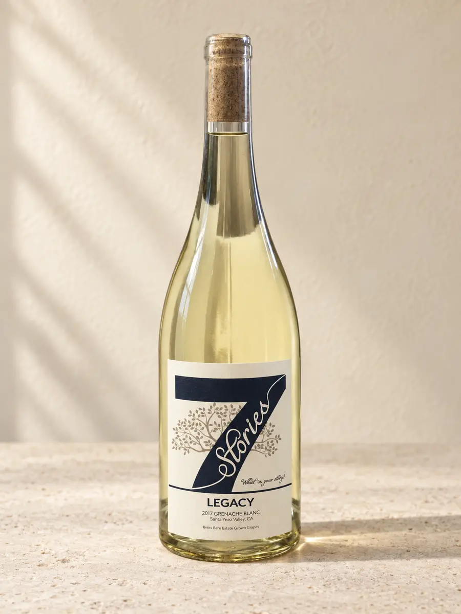 Legacy bottle, studio visualization