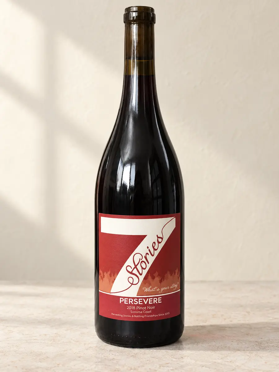 Persevere bottle, studio visualization